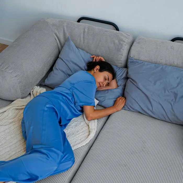 ПОЛЕЗНАЯ ПРИВЫЧКА Диван прямой, серый