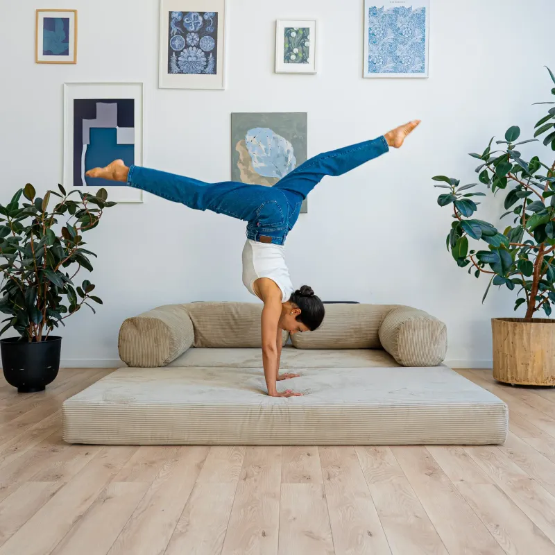 ПОЛЕЗНАЯ ПРИВЫЧКА Диван прямой, бежевый