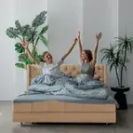 РИЧМОНД Складная кровать светло-бежевая, 185