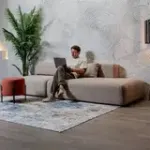 НОВЫЕ ЭМОЦИИ Диван прямой, латте, банкетка справа