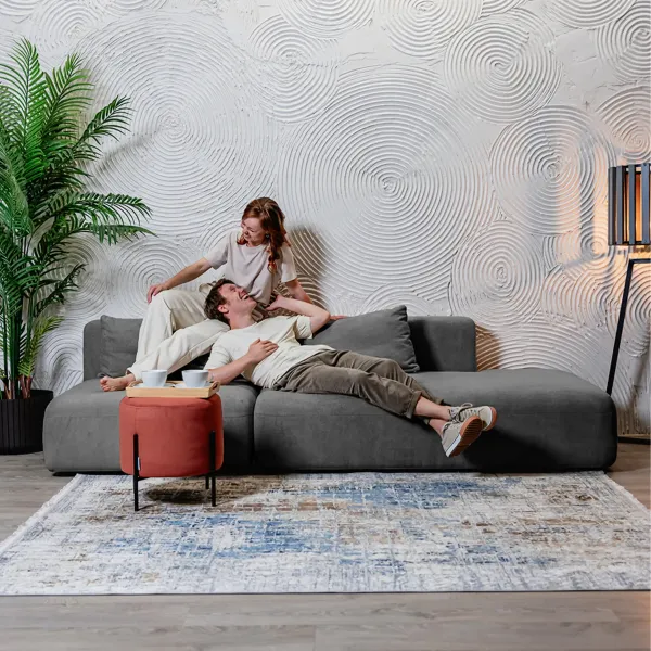 НОВЫЕ ЭМОЦИИ Диван прямой, серый, банкетка справа