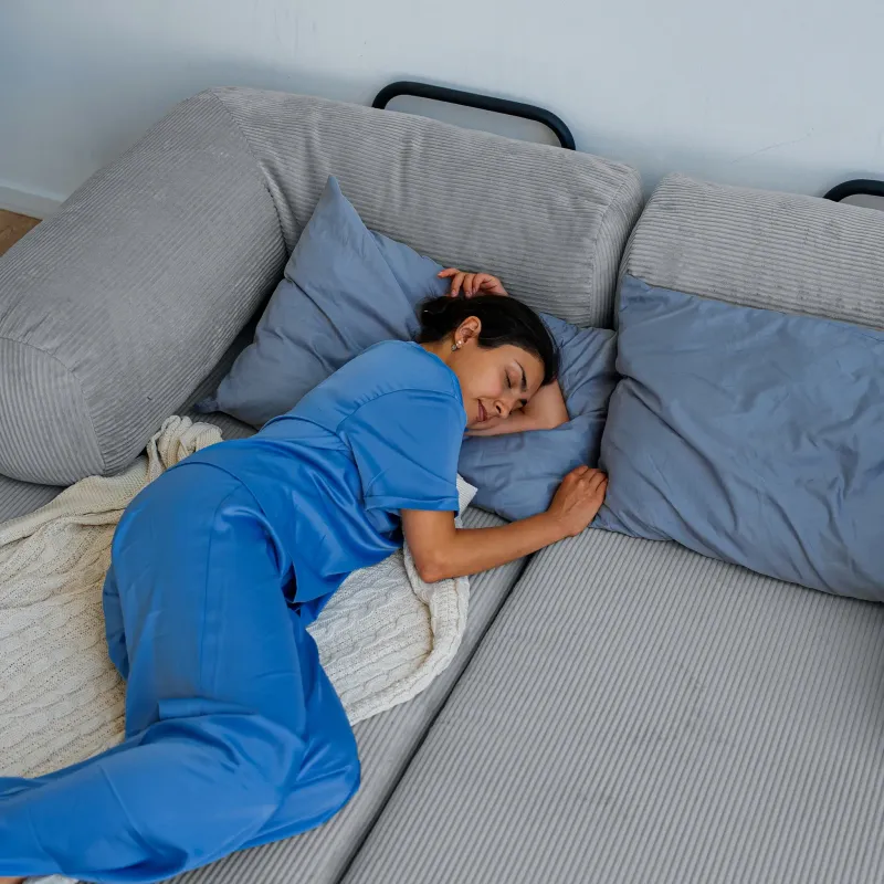 ПОЛЕЗНАЯ ПРИВЫЧКА Диван прямой, серый