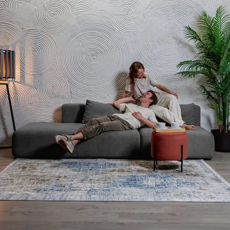 НОВЫЕ ЭМОЦИИ Диван прямой, серый, банкетка слева