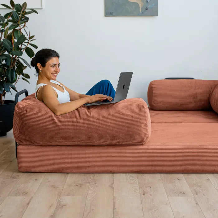 ПОЛЕЗНАЯ ПРИВЫЧКА Диван прямой, терракотовый