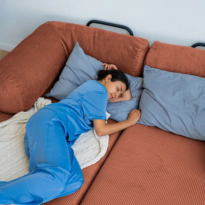 ПОЛЕЗНАЯ ПРИВЫЧКА Диван прямой, терракотовый